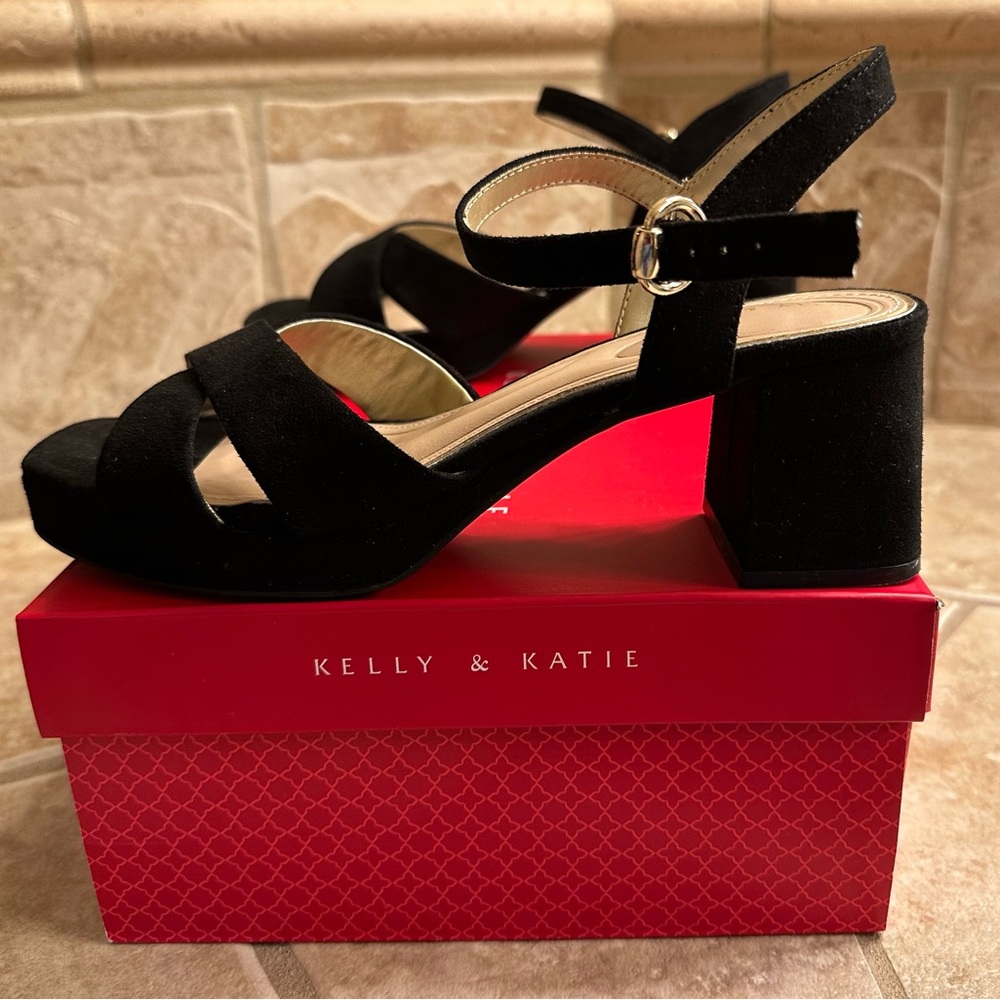 Kelly & Katie Black Block Heel Sandals